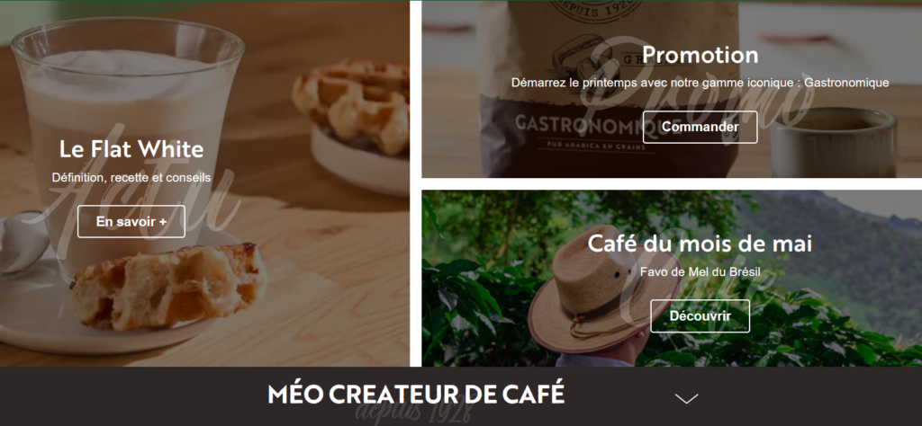 un verre de café blanc plat et un morceau de gaufre sur une table, avec des bannières promotionnelles pour les produits à base de café et le café du mois.